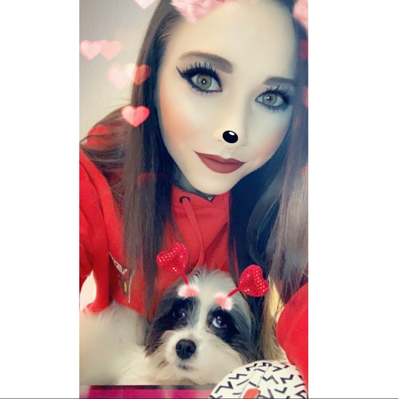 Meet your Posher, Megan - Picture 6 of 8